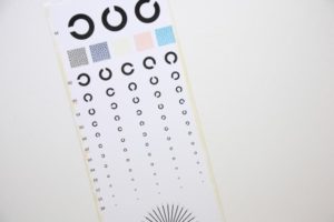 【雑学】赤ちゃんの視力や視界について